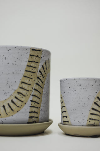 Tocoa Pot with Saucer